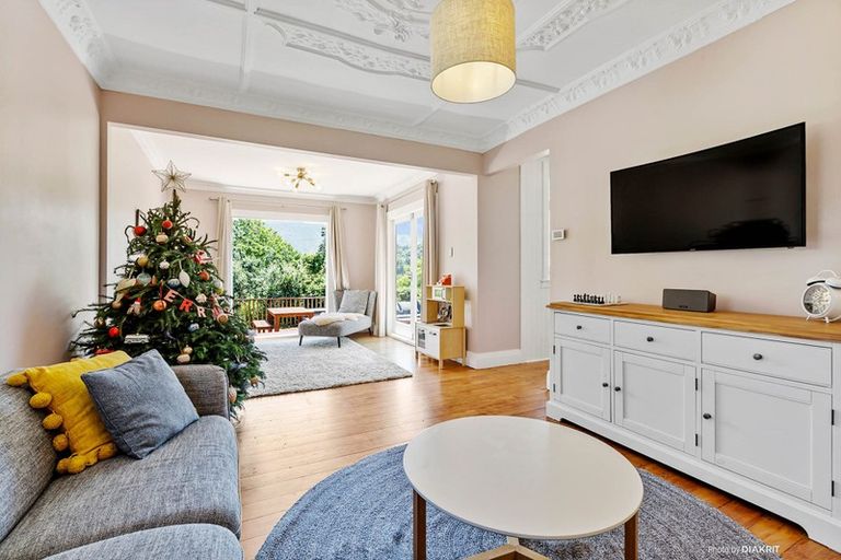 Photo of property in 12 Weld Street, Wadestown, Wellington, 6012