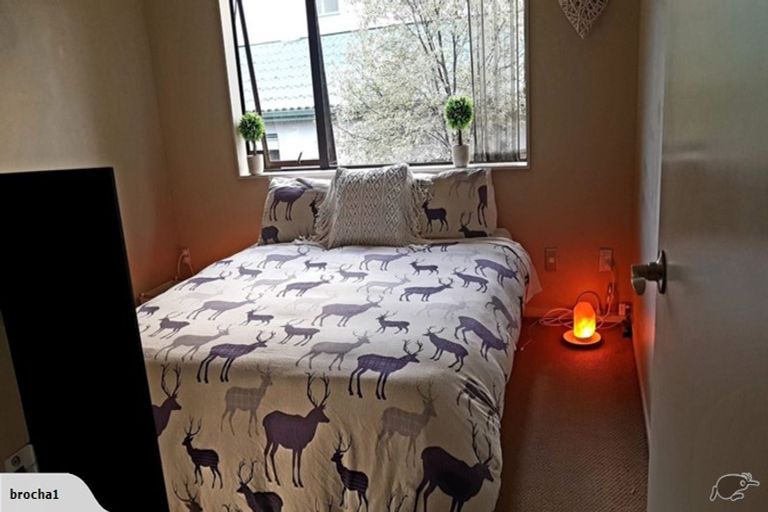 Photo of property in 26a Kinleith Way, Albany, Auckland, 0632