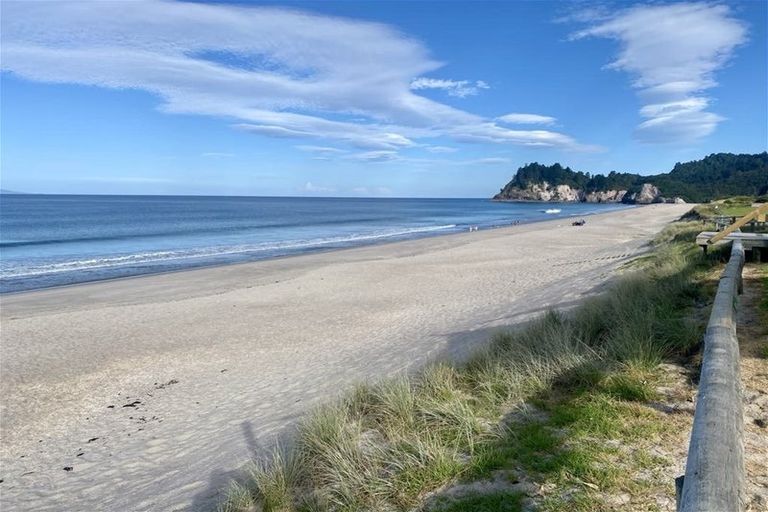 Photo of property in 11 Mako Avenue, Whiritoa, Whangamata, 3691