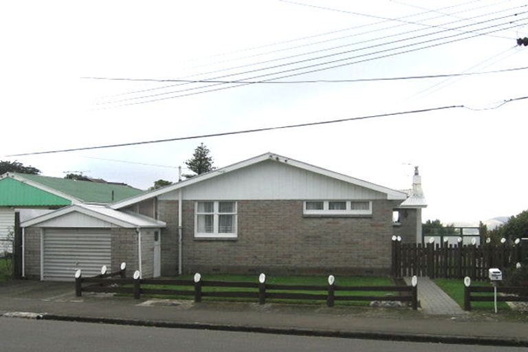 Photo of property in 14 Trebann Street, Paparangi, Wellington, 6037