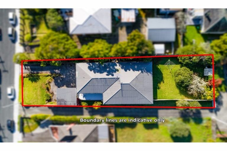 Photo of property in 16 Tomo Street, New Lynn, Auckland, 0600