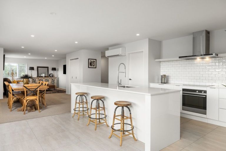 Photo of property in 49a Oceana Drive, Welcome Bay, Tauranga, 3175