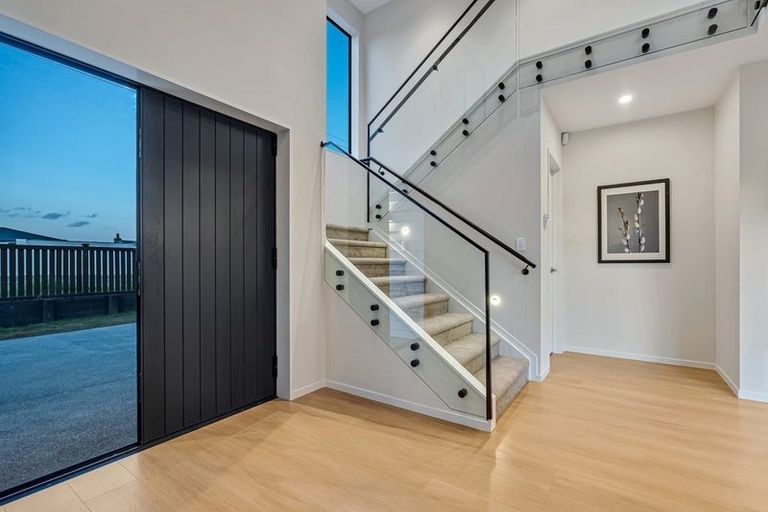 Photo of property in 20 Arthur Street, Riverhead, 0820