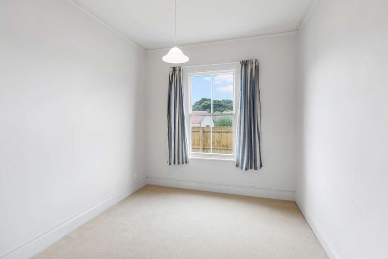 Photo of property in 83 Hinau Street, Castlecliff, Whanganui, 4501