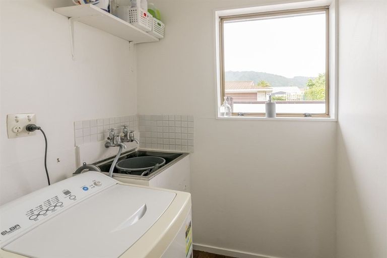 Photo of property in 18a Kanawa Street, Waikanae, 5036