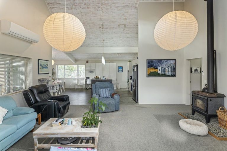 Photo of property in 19 Carina Way, Whitianga, 3510