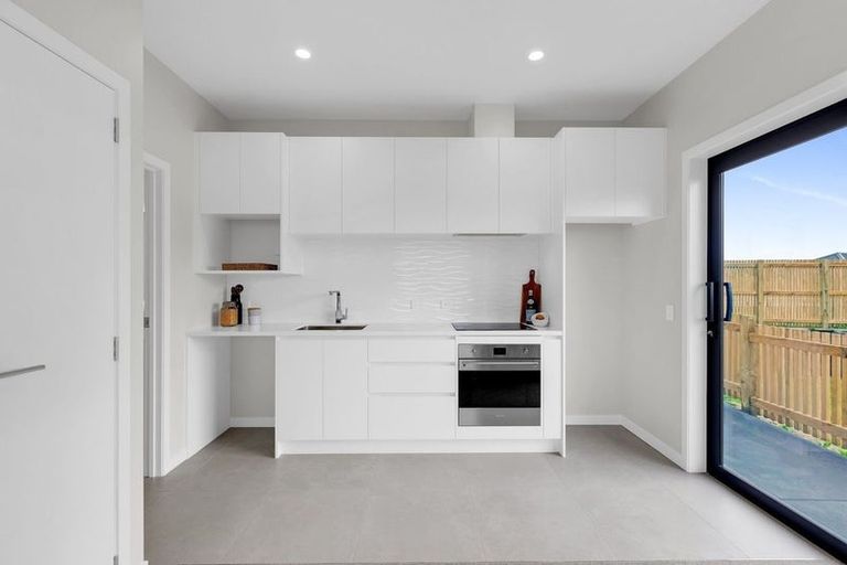 Photo of property in 19b Silverwood Lane, Leamington, Cambridge, 3495