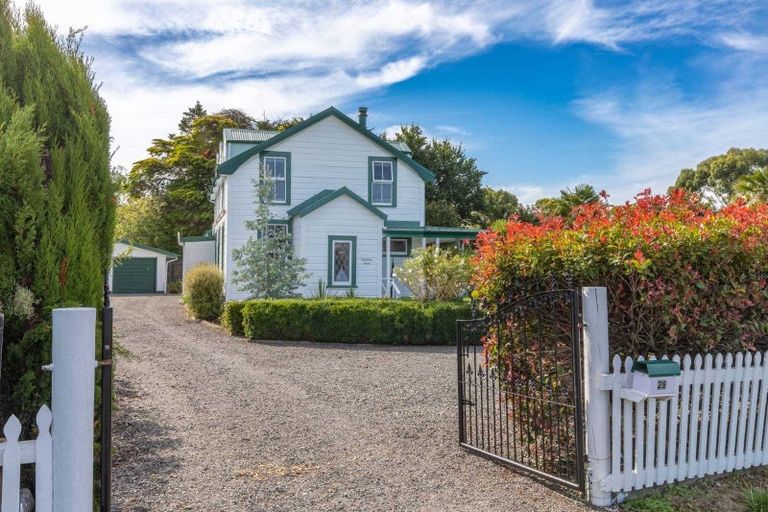 Photo of property in Dippers Halll, 28 Bell Street, Otane, 4202