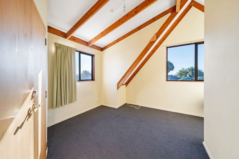Photo of property in 34 Centennial Avenue, Riccarton, Christchurch, 8041
