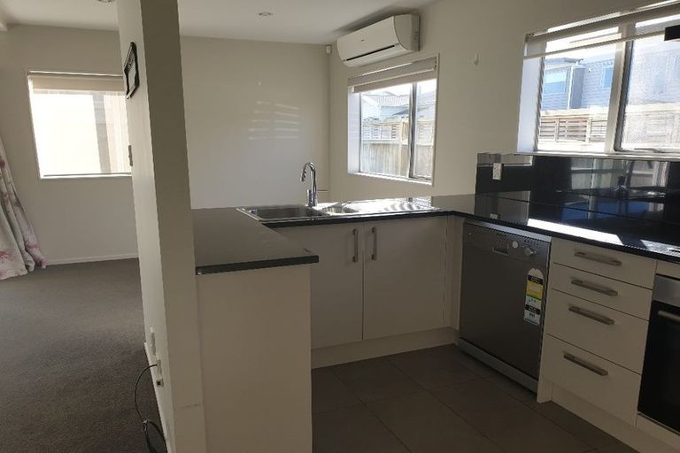 Photo of property in 45d Swanson Road, Henderson, Auckland, 0610