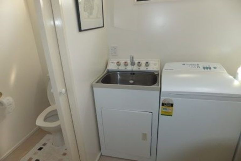 Photo of property in 2/12 Macmillan Avenue, Cashmere, Christchurch, 8022