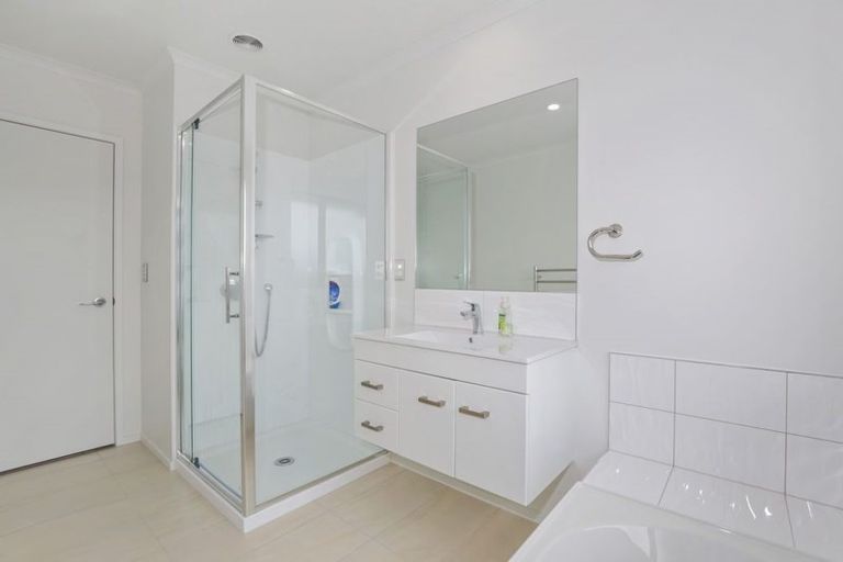 Photo of property in 16 Awanui Avenue, Te Kauwhata, 3710