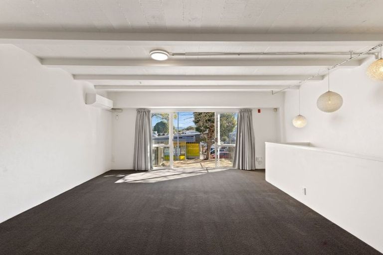 Photo of property in 14a Captain Scott Road, Glen Eden, Auckland, 0602