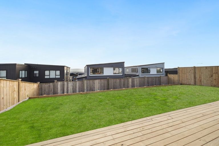 Photo of property in 11 Mill Hill Close, Flat Bush, 2019