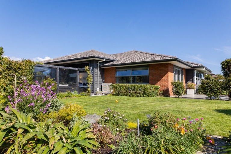 Photo of property in 3 Roydon Lane, Paraparaumu, 5032