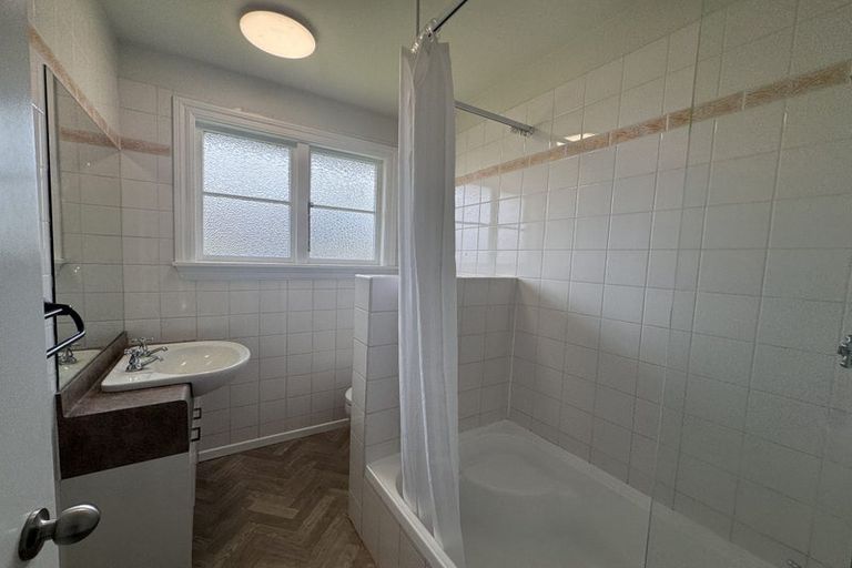 Photo of property in 34 Glenfield Crescent, Mairehau, Christchurch, 8052