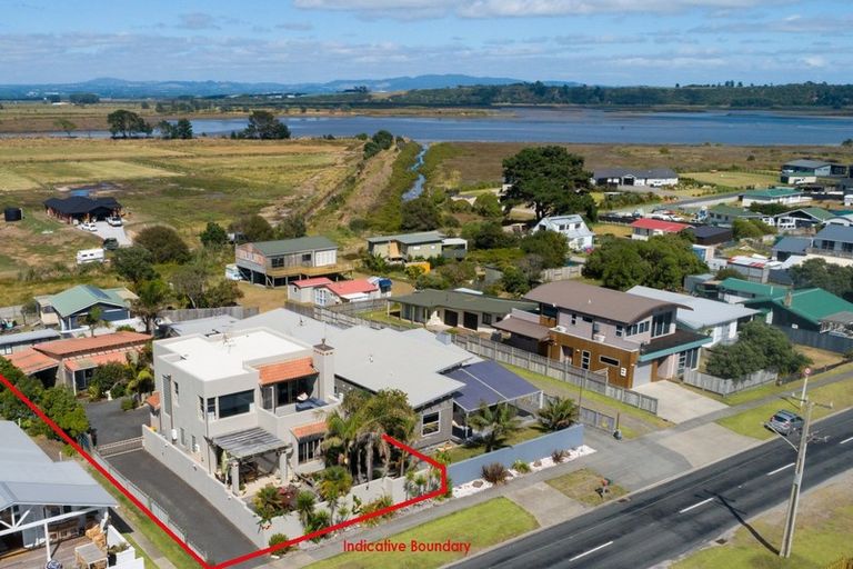 Photo of property in 464 Pukehina Parade, Pukehina, Te Puke, 3189