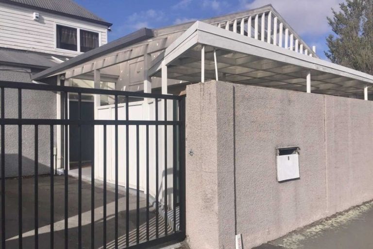 Photo of property in 6-8 Clyde Road, Upper Riccarton, Christchurch, 8041