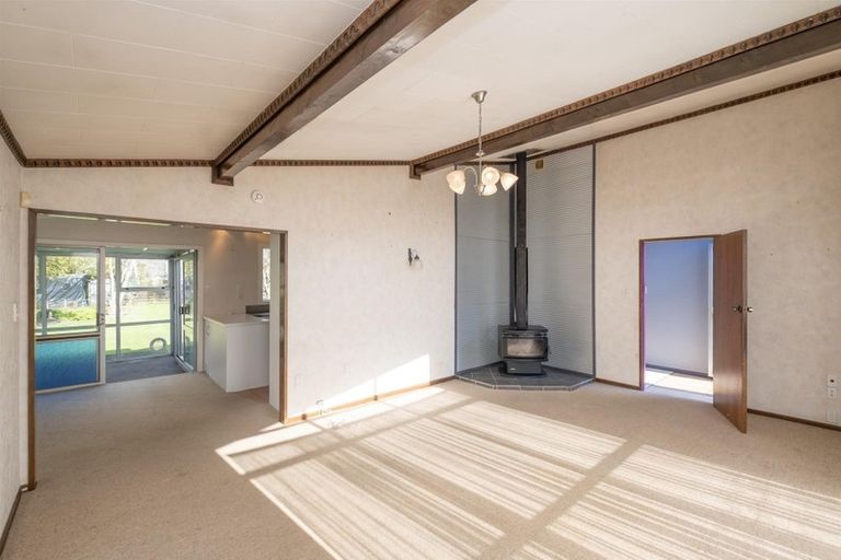 Photo of property in 17 Oberon Street, Stratford, 4332