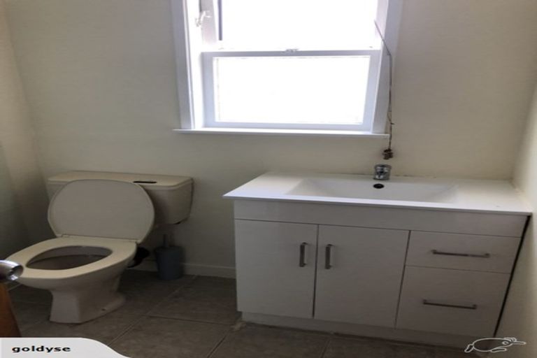 Photo of property in 3/5 Evelyn Street, Papatoetoe, Auckland, 2025