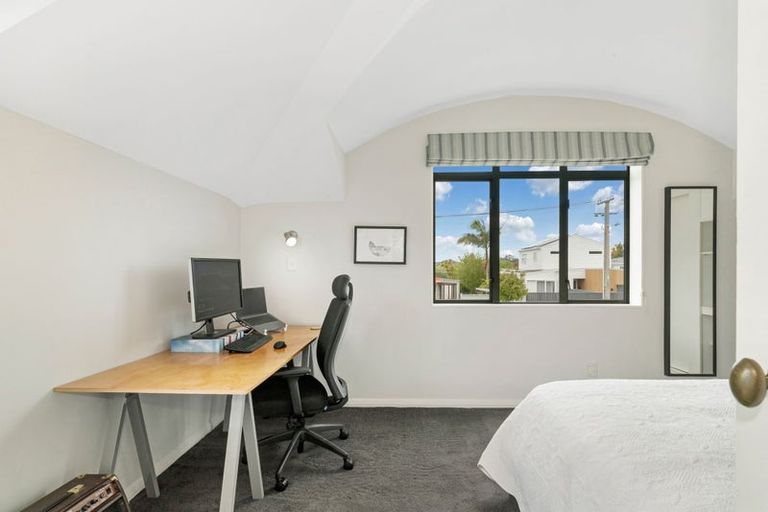 Photo of property in 88 Walmer Road, Point Chevalier, Auckland, 1022