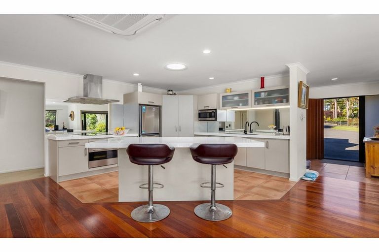 Photo of property in 5 Kotare Heights, Kerikeri, 0230