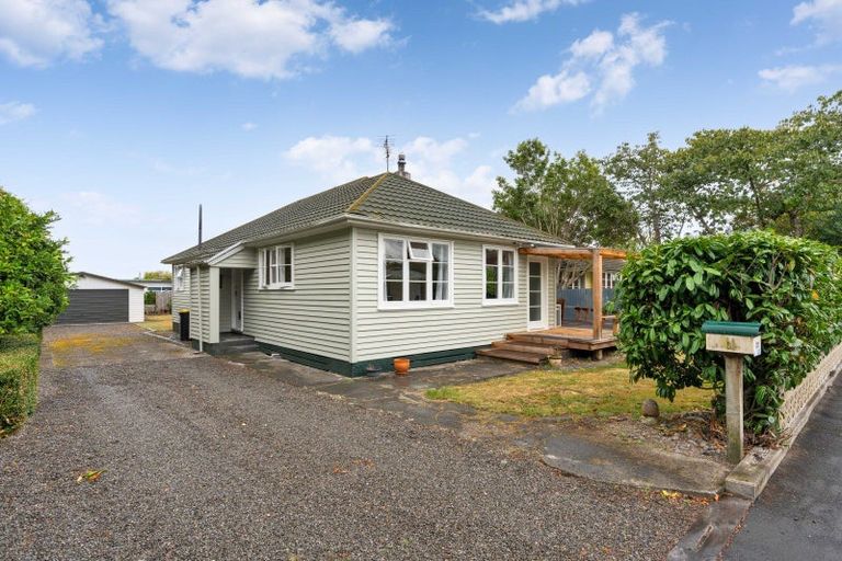 Photo of property in 32 Wakelin Street, Carterton, 5713