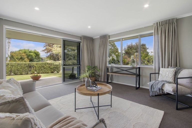 Photo of property in 60 Kayelene Place, Omokoroa, 3114