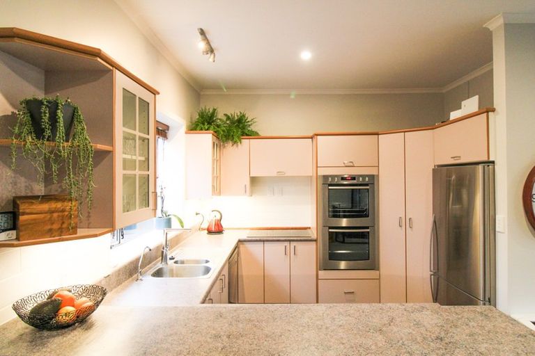 Photo of property in 16 Edward Street, Prebbleton, 7604