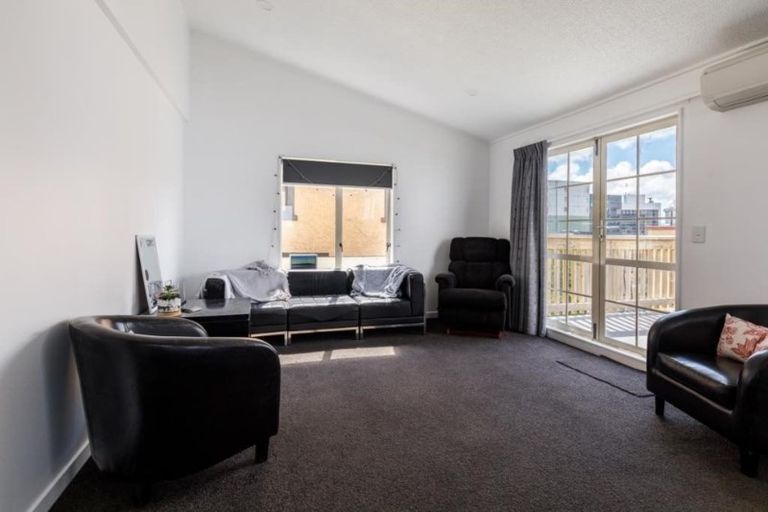 Photo of property in 4b Macdonald Crescent, Te Aro, Wellington, 6011