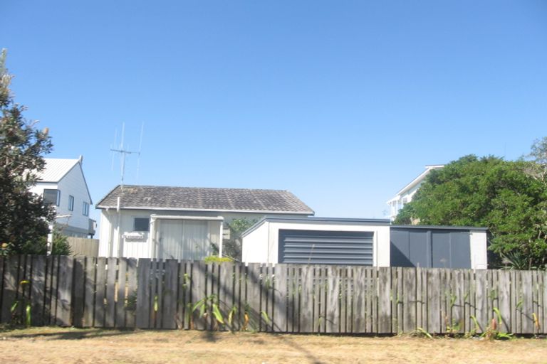 Photo of property in 221 Pukehina Parade, Pukehina, Te Puke, 3189