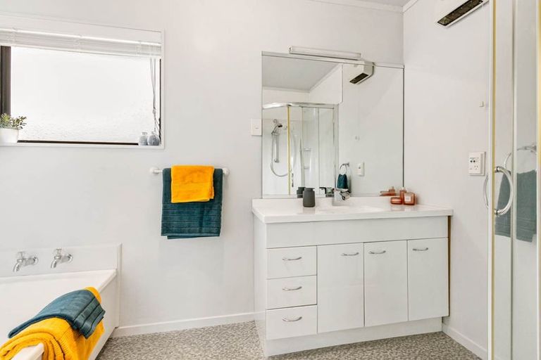 Photo of property in 3/13 Menary Street, Papakura, 2110