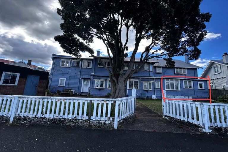 Photo of property in 15 Queens Parade, Devonport, Auckland, 0624