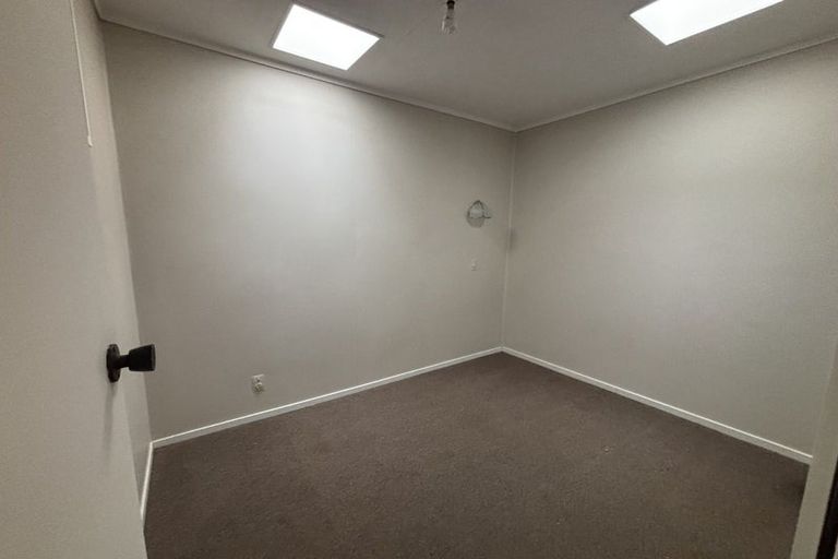 Photo of property in 3a Montgomery Street, Levin, 5510
