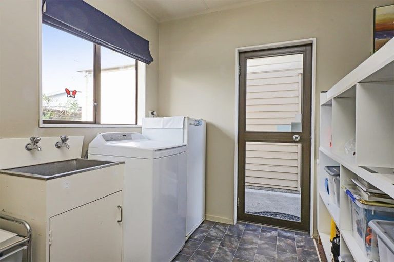 Photo of property in 12 Railey Place, Greenmeadows, Napier, 4112