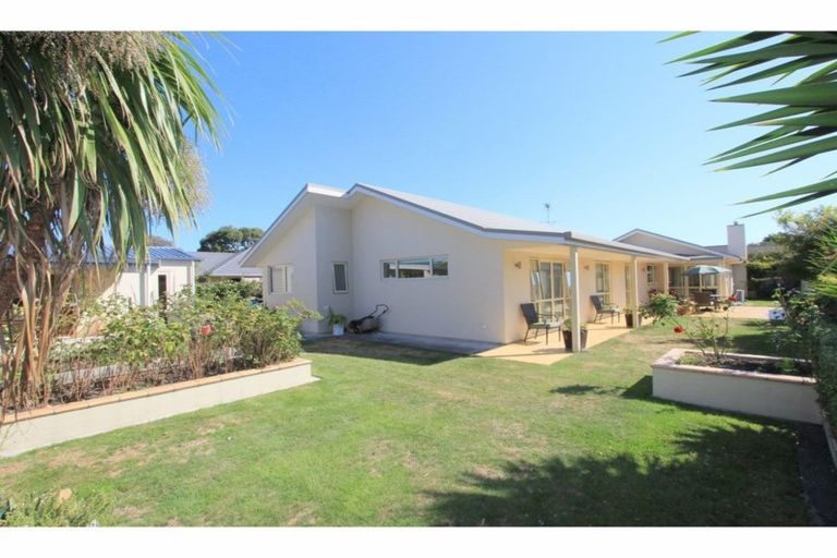 Photo of property in 20 Magnolia Drive, Springlands, Blenheim, 7201