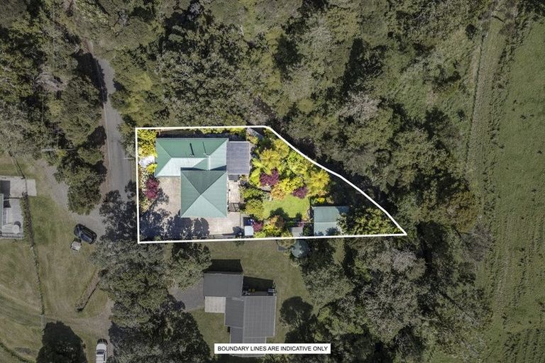 Photo of property in 35 Whatipu Road, Huia, Auckland, 0604