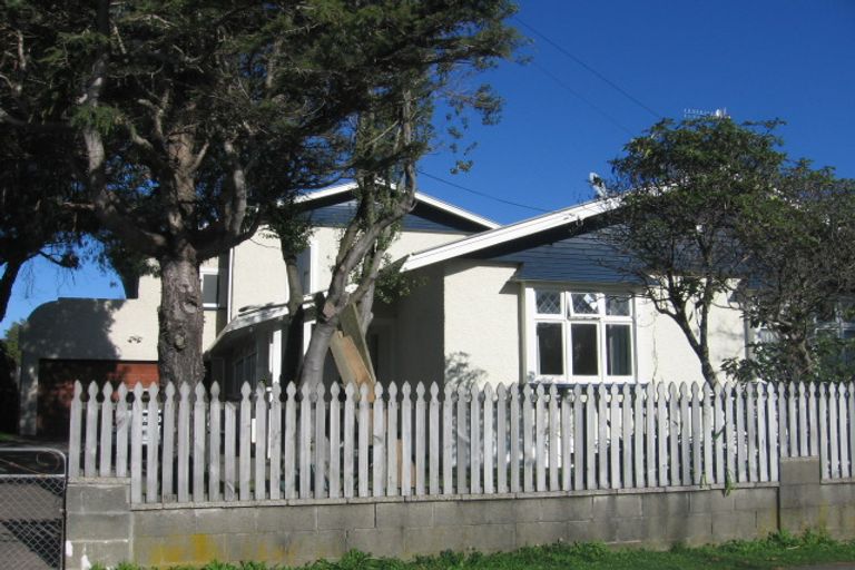 Photo of property in 40 Kings Crescent, Hutt Central, Lower Hutt, 5010