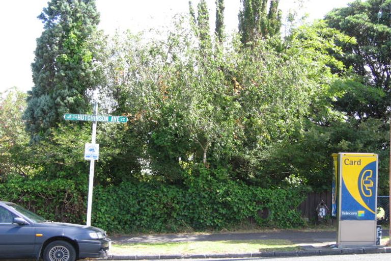 Photo of property in 3 Hutchinson Avenue, New Lynn, Auckland, 0600