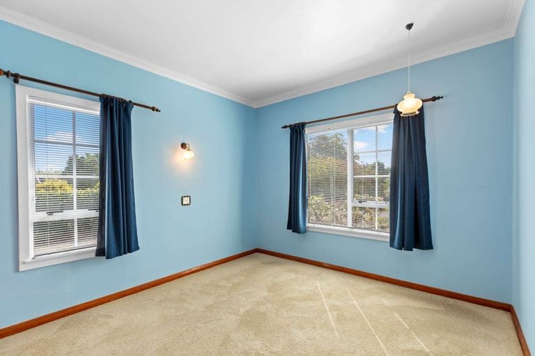 Photo of property in 1 Weraroa Road, Waverley, 4510