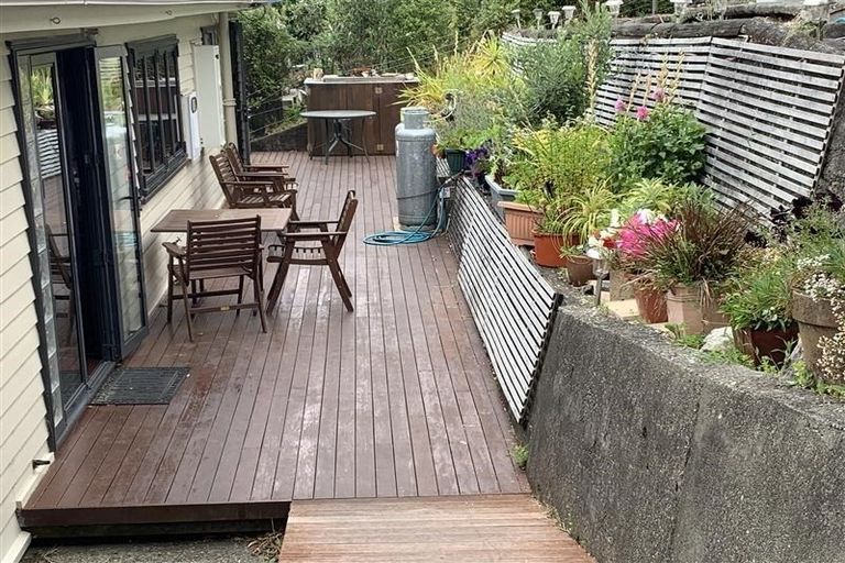 Photo of property in 1 Thompson Terrace, Toi Toi, Nelson, 7010