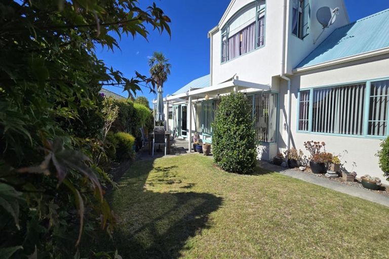 Photo of property in 8 Montague Way, Taradale, Napier, 4112