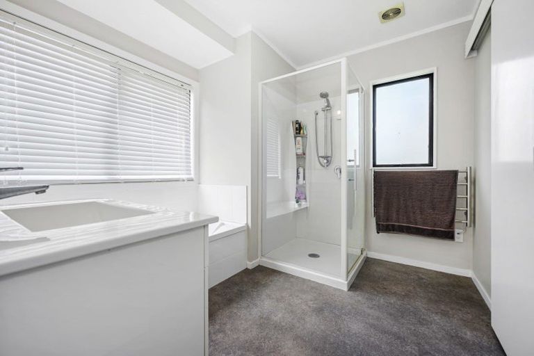 Photo of property in 36 Endeavour Avenue, Flagstaff, Hamilton, 3210