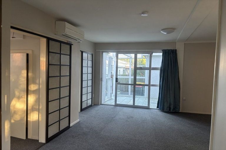 Photo of property in 8 Auburn Avenue, Upper Riccarton, Christchurch, 8041