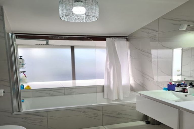 Photo of property in 137 Norman Lesser Drive, St Johns, Auckland, 1072