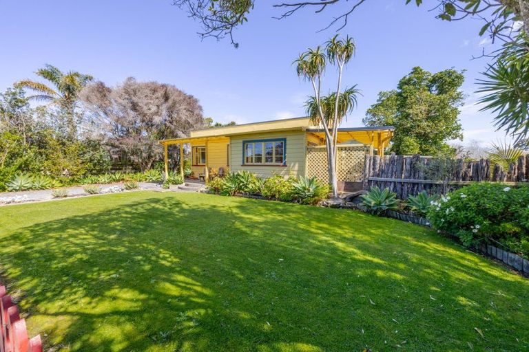 Photo of property in 27 Grange Road North, Haumoana, 4102