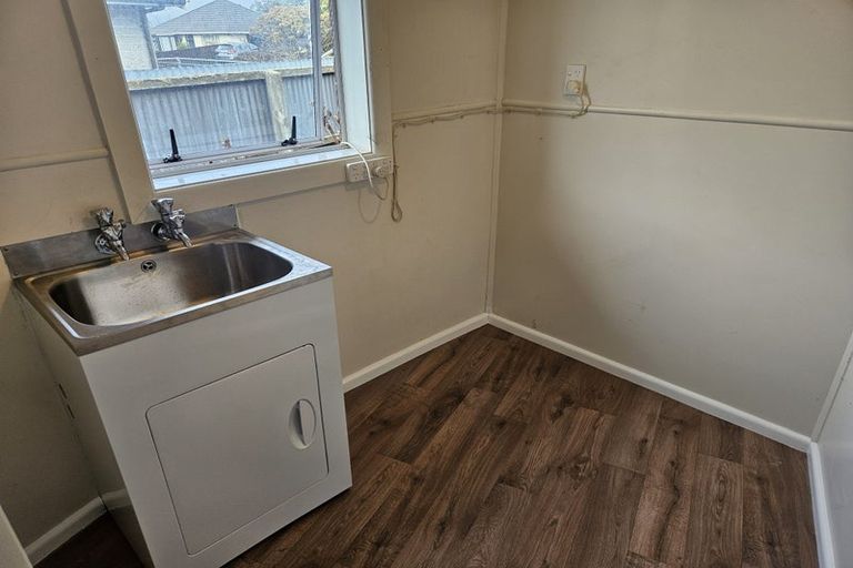 Photo of property in 6 Islay Place, Woolston, Christchurch, 8062