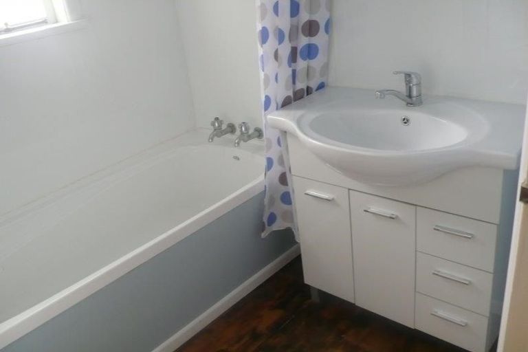 Photo of property in 15a Brookland Road, Western Heights, Rotorua, 3015