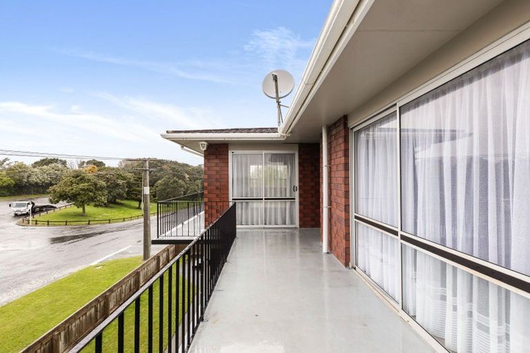 Photo of property in 61 Cracroft Street, Waitara, 4320