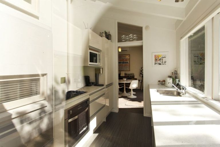 Photo of property in 1/31 James Evans Drive, Northcote, Auckland, 0627